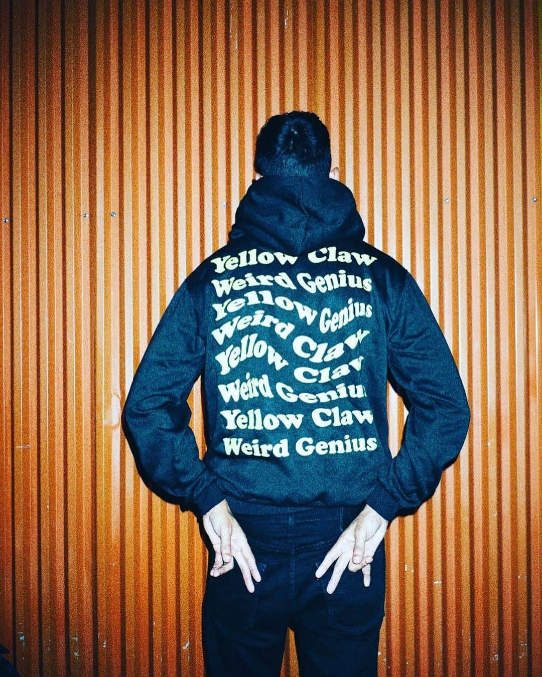 Yellow M.F. Clawさんのインスタグラム写真 - (Yellow M.F. ClawInstagram)「OVER 6000 PEOPLE TRIED TO WIN A HUSH HOODIE LAST WEEK BUT ONLY @dyahhaps @helios_jr11 @kathiwunkel WERE SO LUCKY. BUT HEY, NEW WEEK NEW CHANCES. SENDING OUT 5 MORE HOODIES FOR FREE THIS WEEK! TAG SOMEBODY WE NEED TO SEND A HOODIE AND TELL US WHY THEY NEED IT SO BAD...」8月10日 20時21分 - yellowclaw