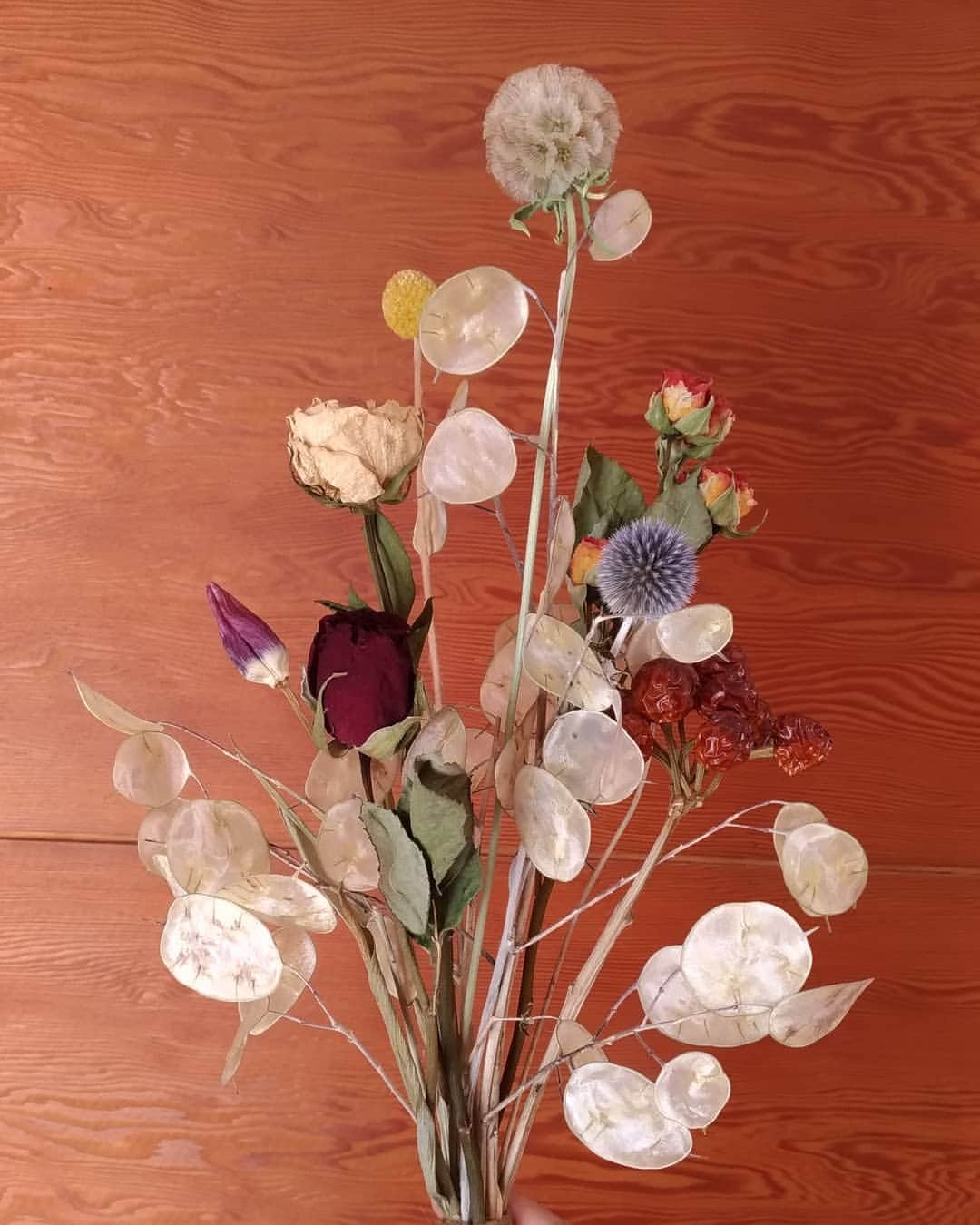 Seiji Kawasakiさんのインスタグラム写真 - (Seiji KawasakiInstagram)「a bouquet made by dried flowers ドライフラワーで花束をつくりました。木彫りではないです」8月10日 20時36分 - seiji_kawasaki