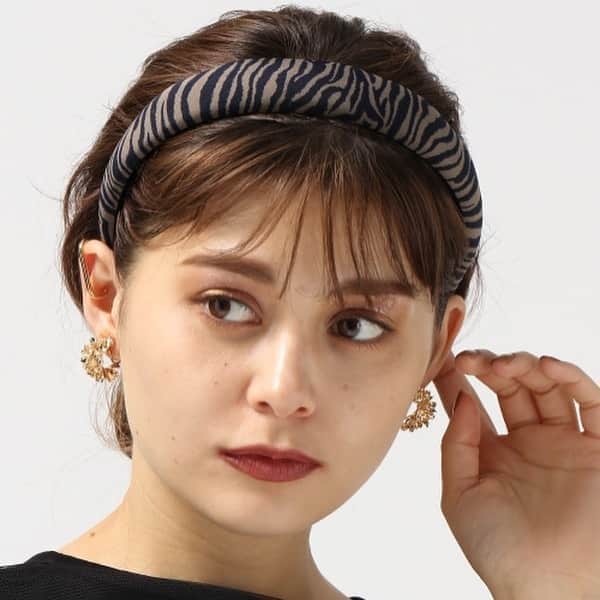 Me%さんのインスタグラム写真 - (Me%Instagram)「zebra item ————— ゼブラドームカチューシャ(item 894737)  トレンドのゼブラ柄カチューシャが登場。 ぷっくりしたボリュームデザインがトレンドど真ん中で注目間違いなし。 秋トーンでゼブラ柄を取り入れても先取りスタイルに。 ————— #mepercent #hairstyle #hairarrange #hairitem #chouchou #ヘアアレンジ #シュシュ」8月10日 20時46分 - me_percent