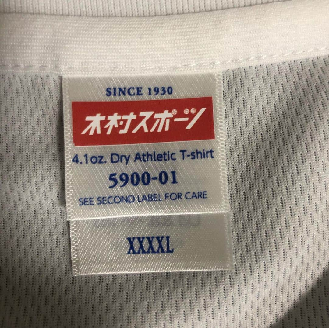 木村昌丈さんのインスタグラム写真 - (木村昌丈Instagram)「懐かしき猿Tがついに届きました✌️ @kimura_sports ありがとうございます🙇‍♂️ 僕が着用してるのが最大サイズとなります😜 購入したい方は↓↓↓ https://handball.theshop.jp  #kimurasports#木村スポーツ#キムラスポーツ#キムラガクイン#木村学院#ハンドボール#handball#猿t#サルt#懐かしき#わかるひとにはわかる#僕が作ってるわけではありません」8月10日 20時56分 - masatake.k