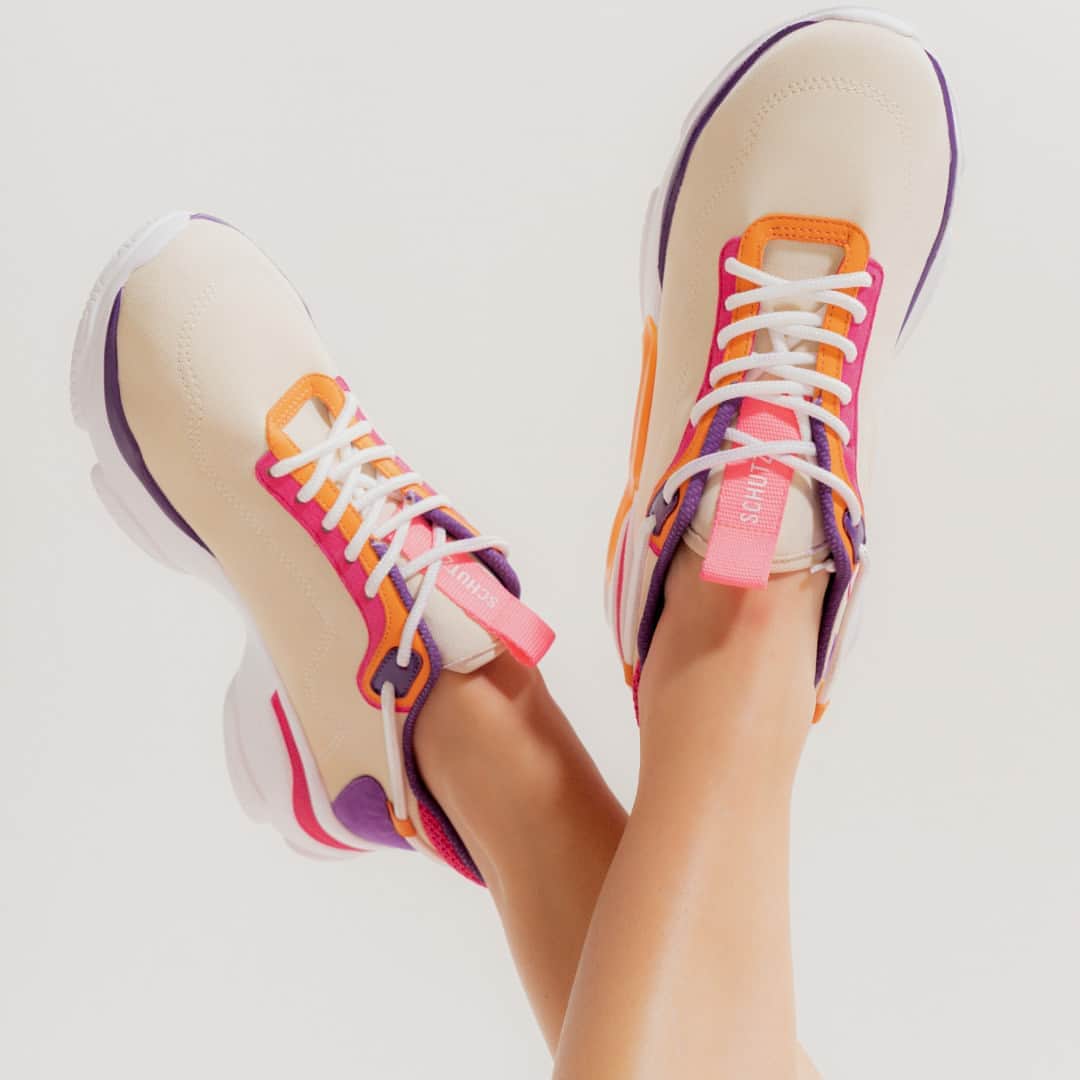 Schutzのインスタグラム：「OUT NOW - SCHUTZ SNEAKER RUSH ❤️ #newin #schutzrush」