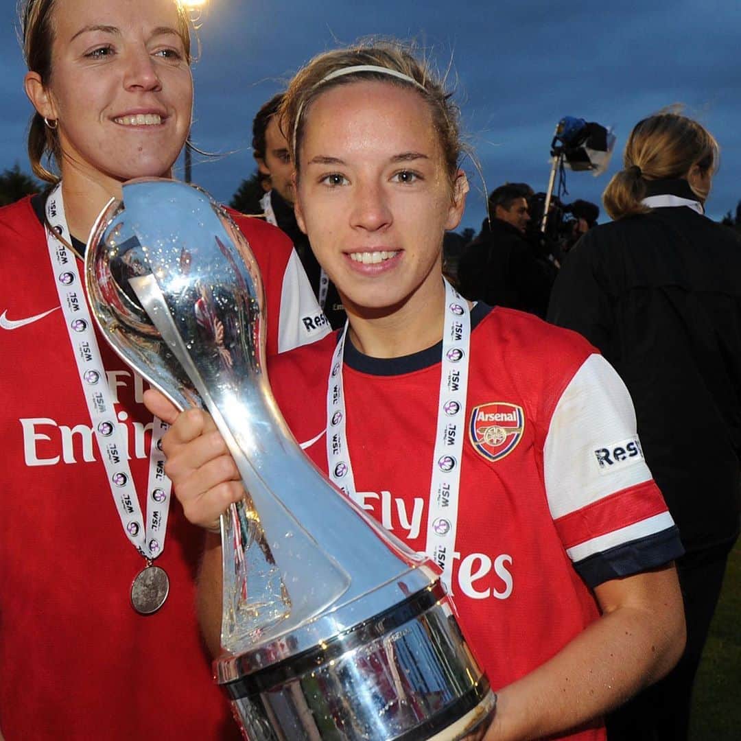 Arsenal Ladiesさんのインスタグラム写真 - (Arsenal LadiesInstagram)「🗣 Alexa, show me an Arsenal legend... ⁣ ⁣ 🗓 10 years ⁣ 🔴 206 appearances ⁣ ⚽️ 66 goals ⁣ 🏆 Three WSL titles ⁣ 🏆 Four FA Cups ⁣ 🏆 Five Conti Cups」8月10日 21時16分 - arsenalwfc
