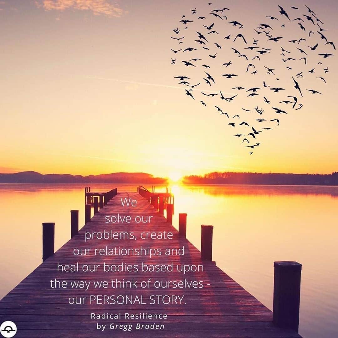 ペトラ・ネムコバさんのインスタグラム写真 - (ペトラ・ネムコバInstagram)「“Your personal story is powerful and so are your thoughts and beliefs about who you are.” Gregg Braden   Happy Monday to everyone. 😃 Here are few words from @gregg.braden which gives us a lot to think about. 🙌   #MondayInspiration」8月10日 21時18分 - pnemcova