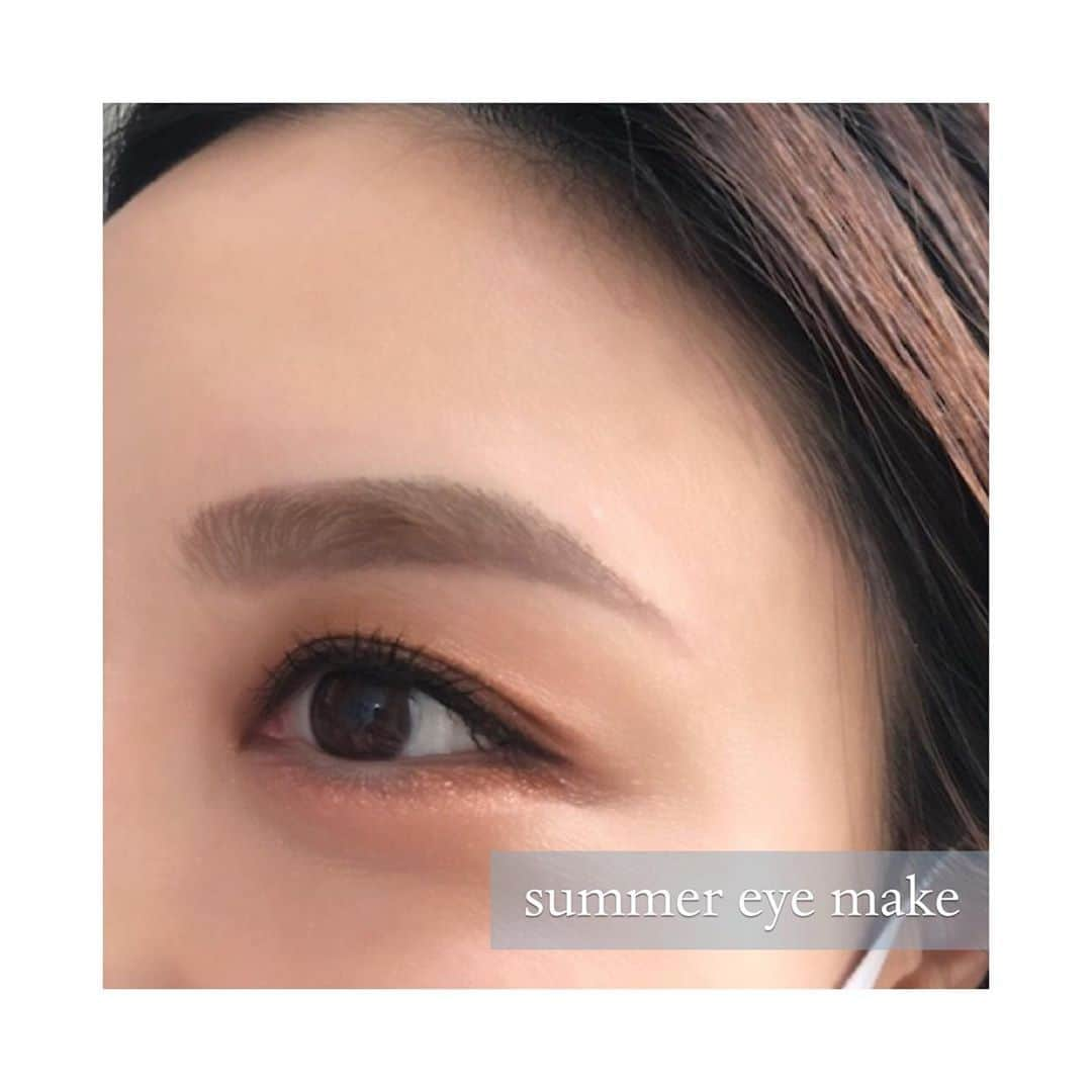 Fruit Gatheringさんのインスタグラム写真 - (Fruit GatheringInstagram)「【Summer Eye Make vol.11】 . フルーツギャザリング エキュート品川店 がおすすめする夏のカラーアイメイクをご紹介いたします。🌴 . <使用アイテム> . ADDICTION ■アディクション ザ アイシャドウ Ｌ 175 Rusty Gold (C) ラスティ ゴールド<限定色> . NARS ■デュオアイシャドー 3919 . M･A･C ■テクナコール フォトグラビア . イヴ・サンローラン・ボーテ ■シークインクラッシュ 6  コンフィデント ヌード . イヴ・サンローラン・ボーテ ■マスカラ ヴォリューム エフォシル カーラー SP . <アイメイクのポイント📝> 「夏の大人テラコッタメイク。 ベーシックな色味ながらも、オレンジのラメが夏の日差しにキラキラと輝き、華やかながらも大人っぽいアイメイクに仕上げました。」 . ※限定商品がございます。既に完売している可能性がございます。予めご了承ください。 ------------------------------------------- @fruitgathering.jp のリンクからブランドサイトにアクセスし、 「BRAND LIST」→気になるブランドのロゴを クリックすると、取扱店舗をチェックできます。 ------------------------------------------- #フルーツギャザリング #fruitgathering #コスメ部 #メイク好きな人と繋がりたい #コスメ好きさんと繋がりたい #夏 #おうち時間 #beauty #cosmetic #今日のメイク #メイクアップ #化粧品 #アイメイク #カラーメイク #マスクメイク #summer #大人メイク  #マスカラ #アイシャドー #アイシャドウ #メイクアップ　#makeup #夏メイク #ADDICTION #太陽 #限定 #mac #nars  #ADDICTION #ysl」8月10日 21時21分 - fruitgathering.jp