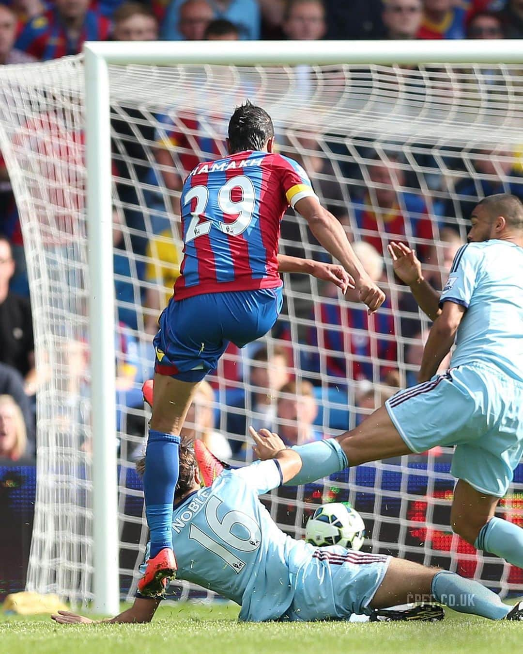 クリスタル・パレスFCさんのインスタグラム写真 - (クリスタル・パレスFCInstagram)「😍 On this day in 2013: We signed Marouane Chamakh...  #CPFC #PremierLeague #PL」8月10日 21時33分 - cpfc