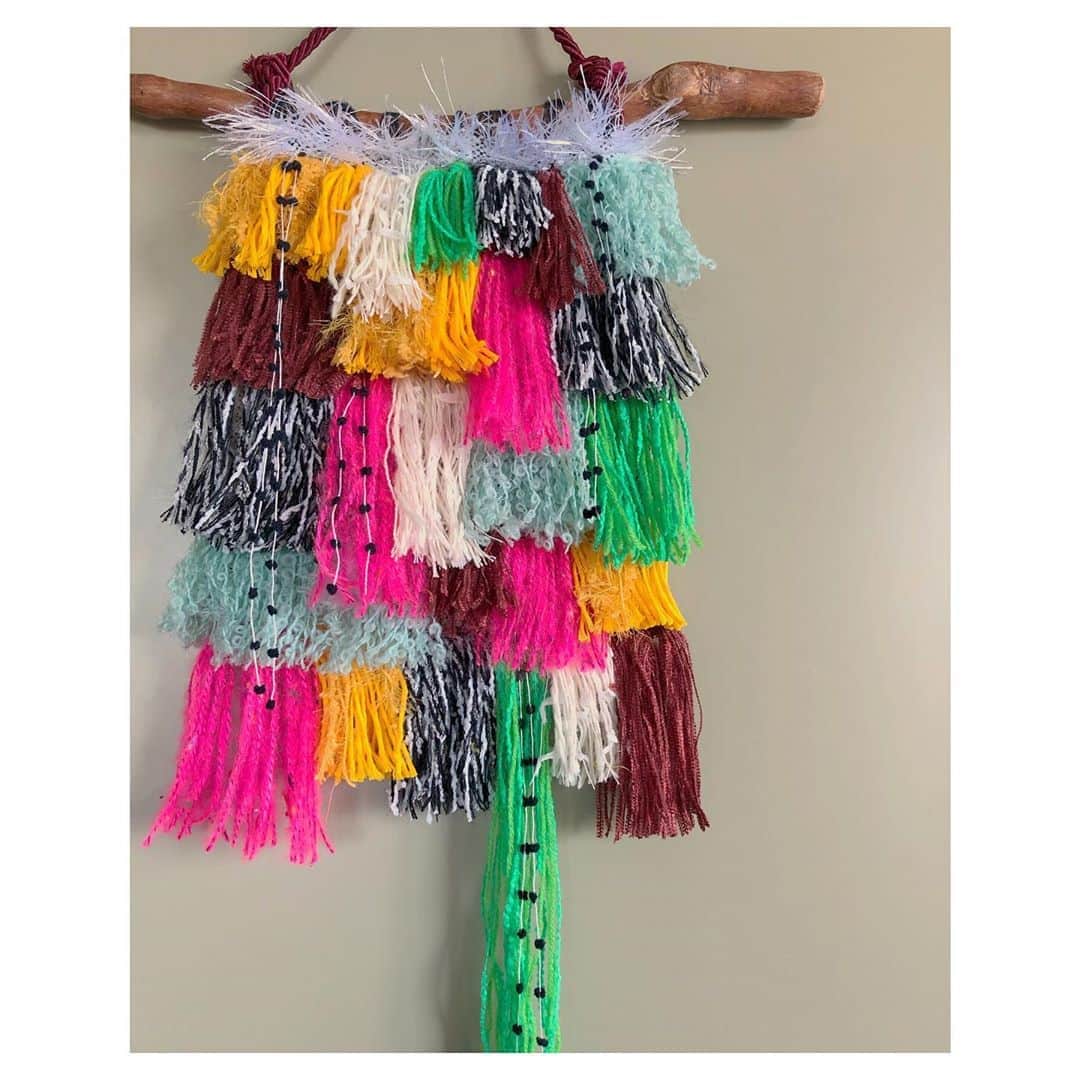 のインスタグラム：「#tapestry  . . . . #1000weave#weaving#yarn#handmade#colorful#knit#織物#タペストリー」