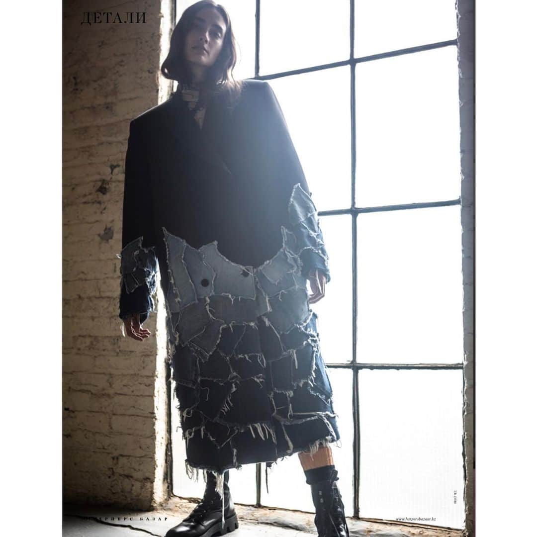 Kento Utsuboのインスタグラム：「🌟Beautiful @amandagooge🌟 for Harper's Bazaar @harpers_bazaarkz   @kentina_official on Harper's Bazaar 😃🙌✨ メイクのお仕事と一緒にkentina @kentina_official が初のHarper's Bazaar という海外の雑誌デビューさせて頂きました🙆‍♀️  ありがたいー🤩🙌  Photographer #brentchuaphotography  Stylist @alexeykazakov13  Hair @tak8133  Makeup  @kentoutsubo Model @amandagooge  🌟 @larissazanova  ------------------------ #photographer #コスメ #makeupartist #ファッション #youtuber #makeup #ビジネス #メイク好きさんと繋がりたい #メイクアップ #カメラ #fashion  #化粧品 #cosmetics #beauty  #美容学生 #photo  #ヘアカラー #美容 #美容師  #メイク #ビューティー #メイクアップ #メイクアップアーティスト #ユーチューバー  #かわいい #美容室 #ヘアアレンジ」