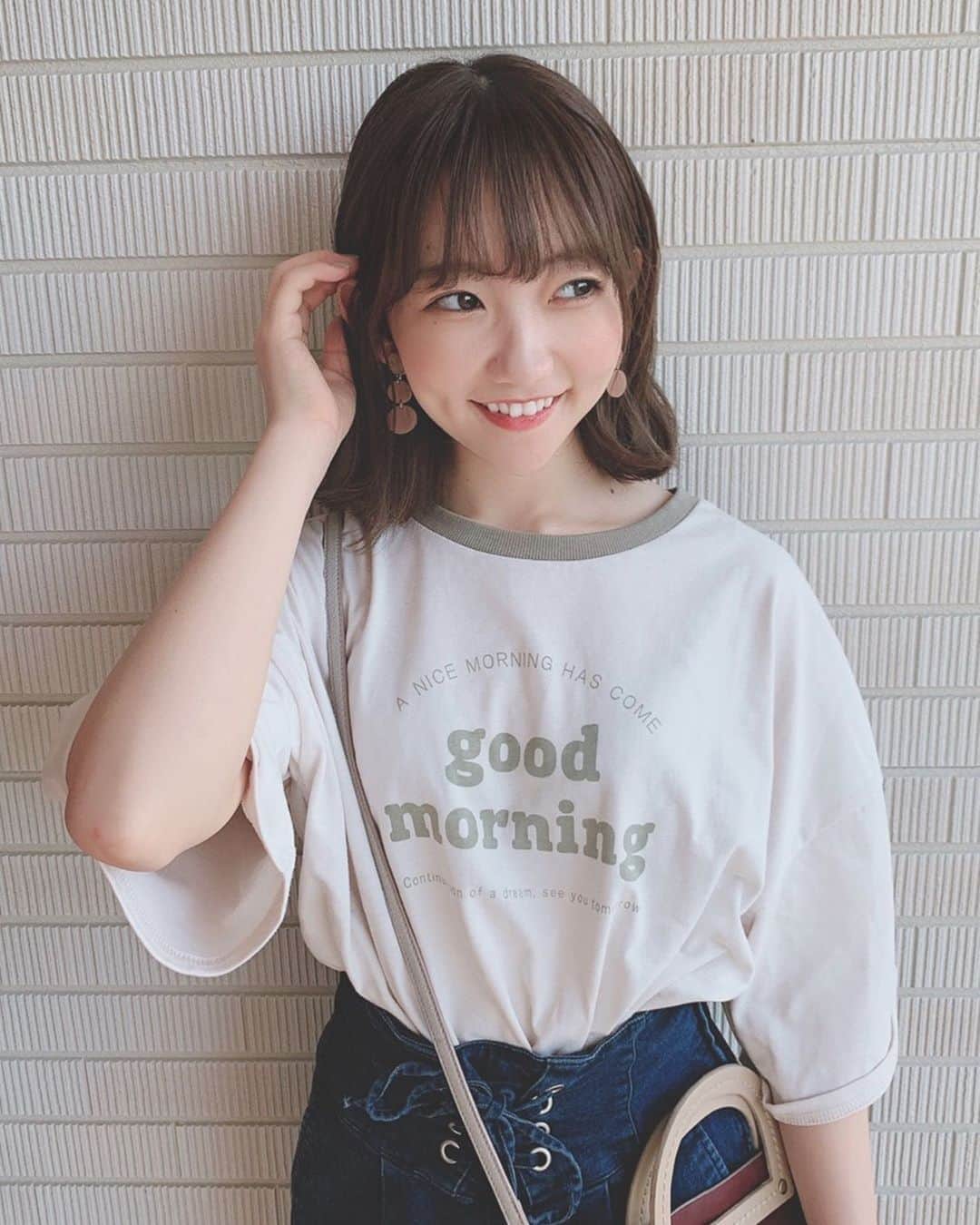 夏川愛実のインスタグラム：「﻿ good night 🌙😴﻿ ﻿ ﻿ #夏コーデ#ミントコーデ#Tシャツ#Tシャツコーデ﻿ #apresjour#デニムコーデ  ﻿」
