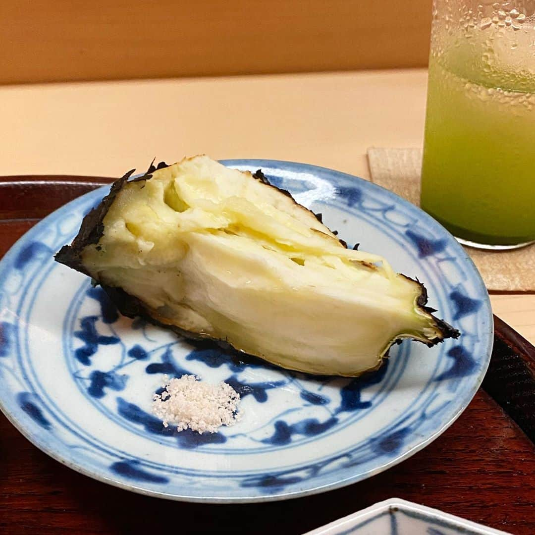 平野紗季子さんのインスタグラム写真 - (平野紗季子Instagram)「賀茂茄子の追っかけをやってるうち気づけば夏の真ん中に立っていた 大サマー！一番苦手な季節！」8月10日 22時54分 - sakikohirano