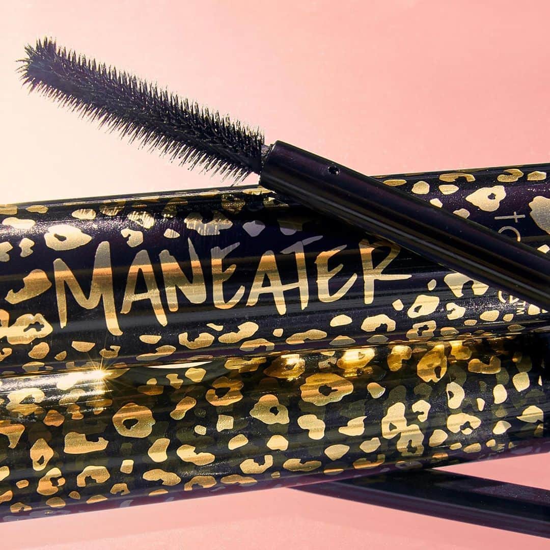 Tarte Cosmeticsさんのインスタグラム写真 - (Tarte CosmeticsInstagram)「Did you know our maneater mascara has 500+ bristles?! 😱  This eye-opening mascara gives massive volume, infinite length AND extreme curl. PLUS, the ultra-creamy, waterproof formula conditions lashes so it won't flake, clump or smudge 🙌 AKA perfect for the summer heat! Add it to your cart now on tarte.com & @ultabeauty. #crueltyfree #rethinknatural #maneater」8月10日 23時07分 - tartecosmetics