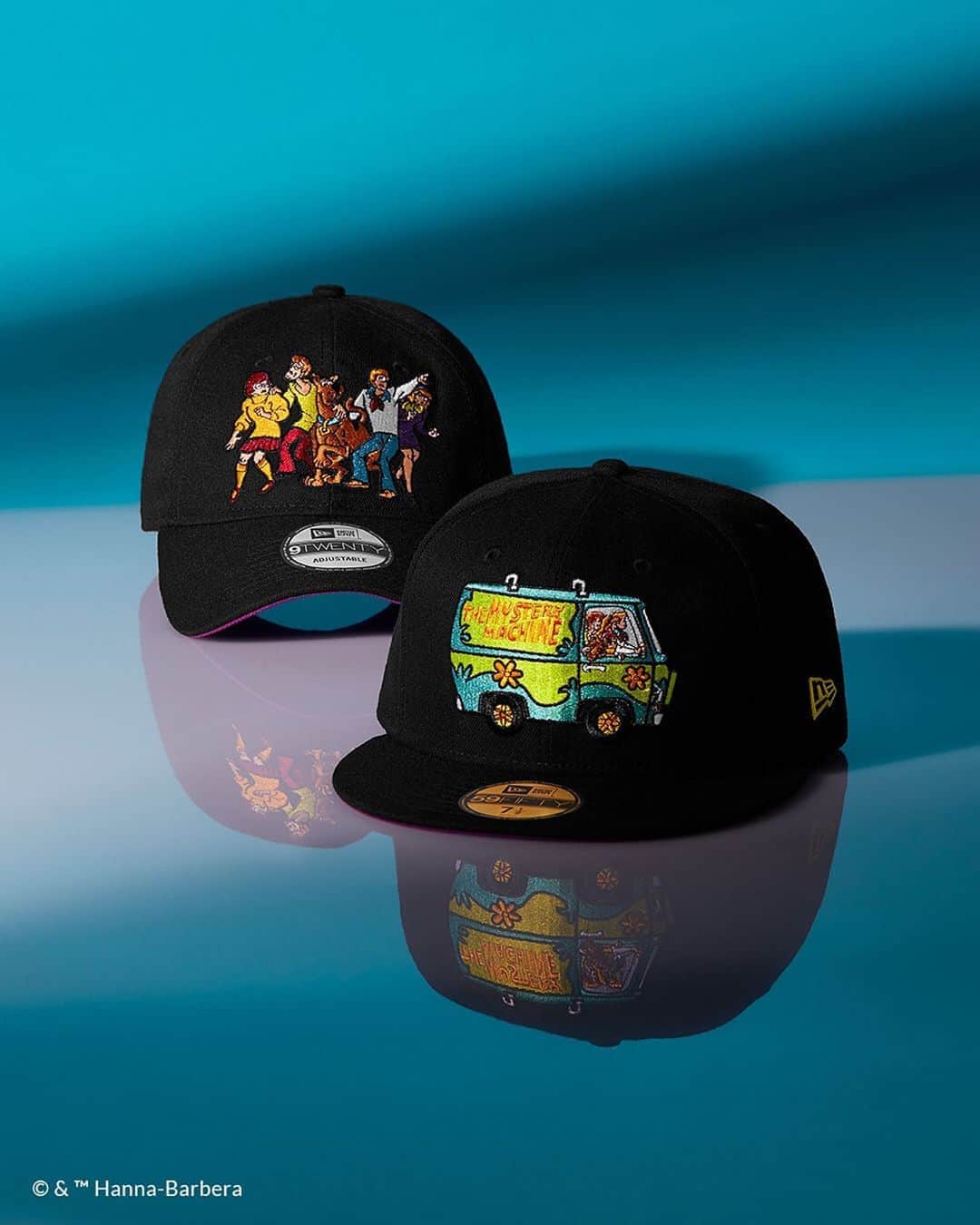 ニューエラ・キャップのインスタグラム：「Scooby and the Mystery Inc. Gang are back in stock. Unmask the full collection at neweracap.com . Link in bio. 🐾」