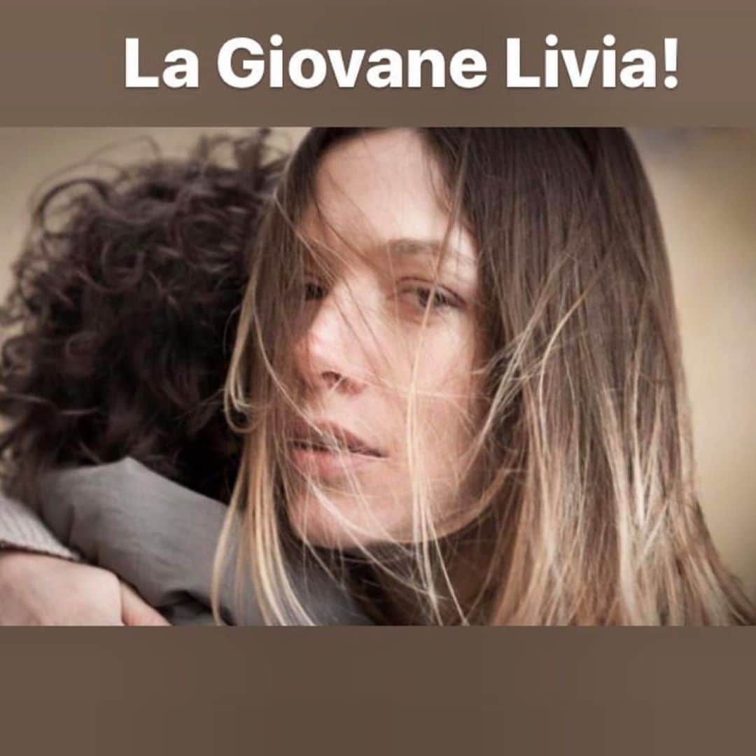 サラ・フェルバーバウムさんのインスタグラム写真 - (サラ・フェルバーバウムInstagram)「Stasera ultima puntata de Il giovane Montalbano!」8月10日 23時46分 - sarahfelberbaum