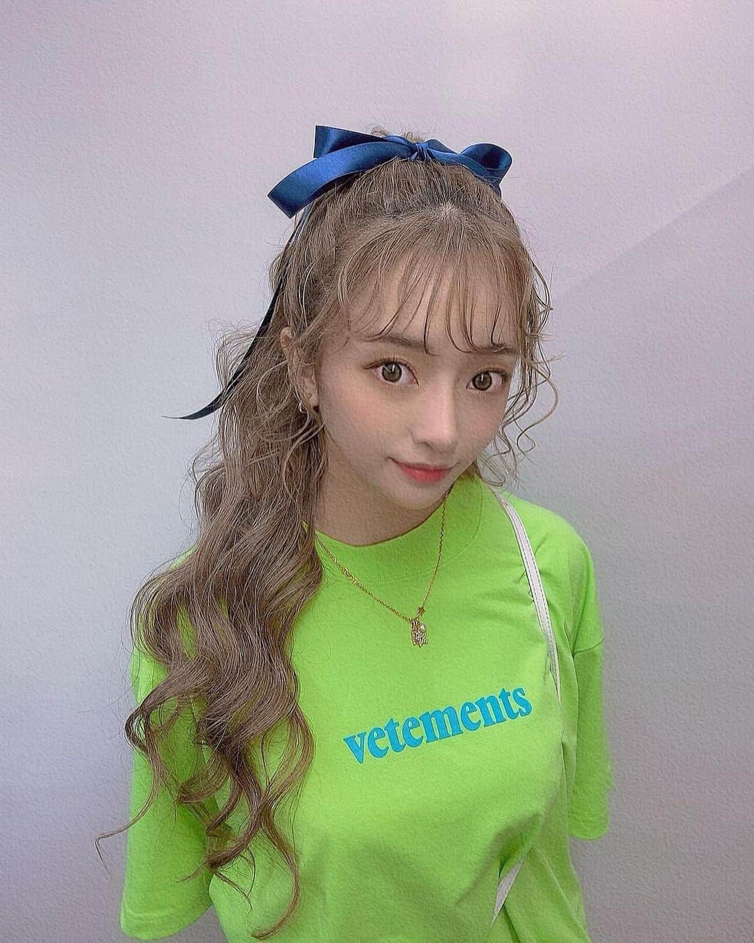 ERENAのインスタグラム：「🐰 . . 誕生日のめみたまヘア😌🍀 いつも究極に可愛い😍😍 めみちゃんに任せれば 間違いない😳💕💕 スピ話も唯一分かり合える存在🌝 だいすきな人💕」
