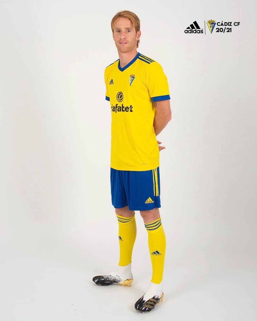 アレハンドロ・フェルナンデス・イグレシアスのインスタグラム：「¿ Qué os parece la nueva equipación del @cadizclubdefutbol ? @adidas」