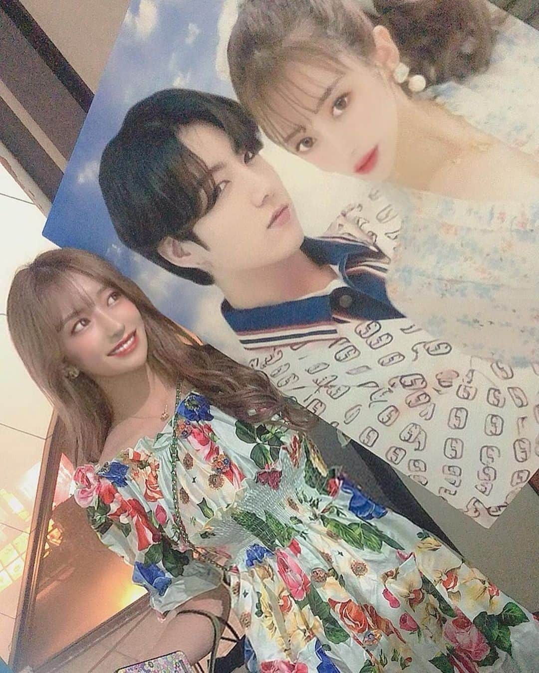 ERENAのインスタグラム：「内装で飾った フォロワーのゆみちゃんが つくってくれた合成🥺笑 しっかり持って帰った🐰💕」