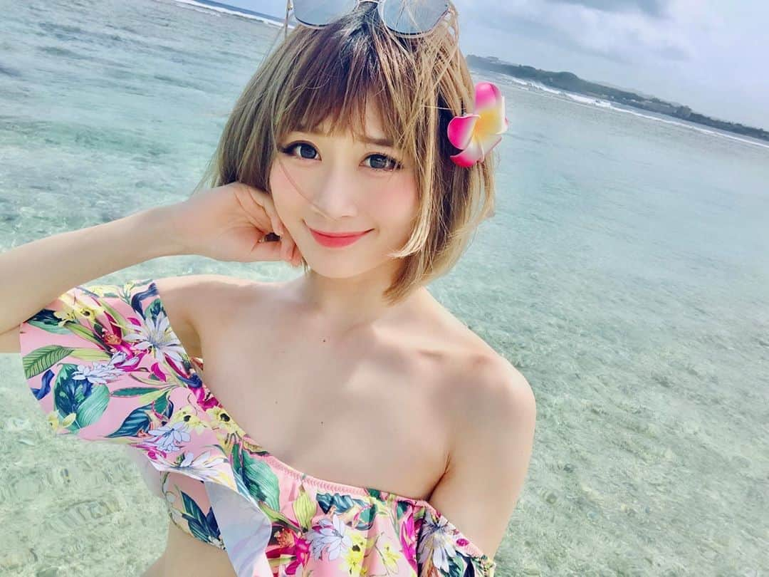 TONEAYUさんのインスタグラム写真 - (TONEAYUInstagram)「この数ヶ月、毎月全身脱毛通ってるのですが...🧜‍♀️✨﻿ ﻿ 中でも、月額3,000円で全身脱毛が出来ちゃう、銀座カラーは本当にすごい👏🏻😳💕💕﻿ ﻿ 無料カウンセリングのご予約は、『 @ginzacalla_official 』の公式アカウントURLからキャンペーンをcheckしてみてください🏝✨﻿ ﻿ 写真は、グアム...🐠🥺⛱✨﻿ ﻿ ﻿ #銀座カラー﻿ #脱毛﻿ #全身脱毛﻿ #顔脱毛﻿ #callaPR ﻿ #グアム﻿ #guam #海 #peakandpine﻿﻿ #永住権はよ」8月11日 0時13分 - toneayu