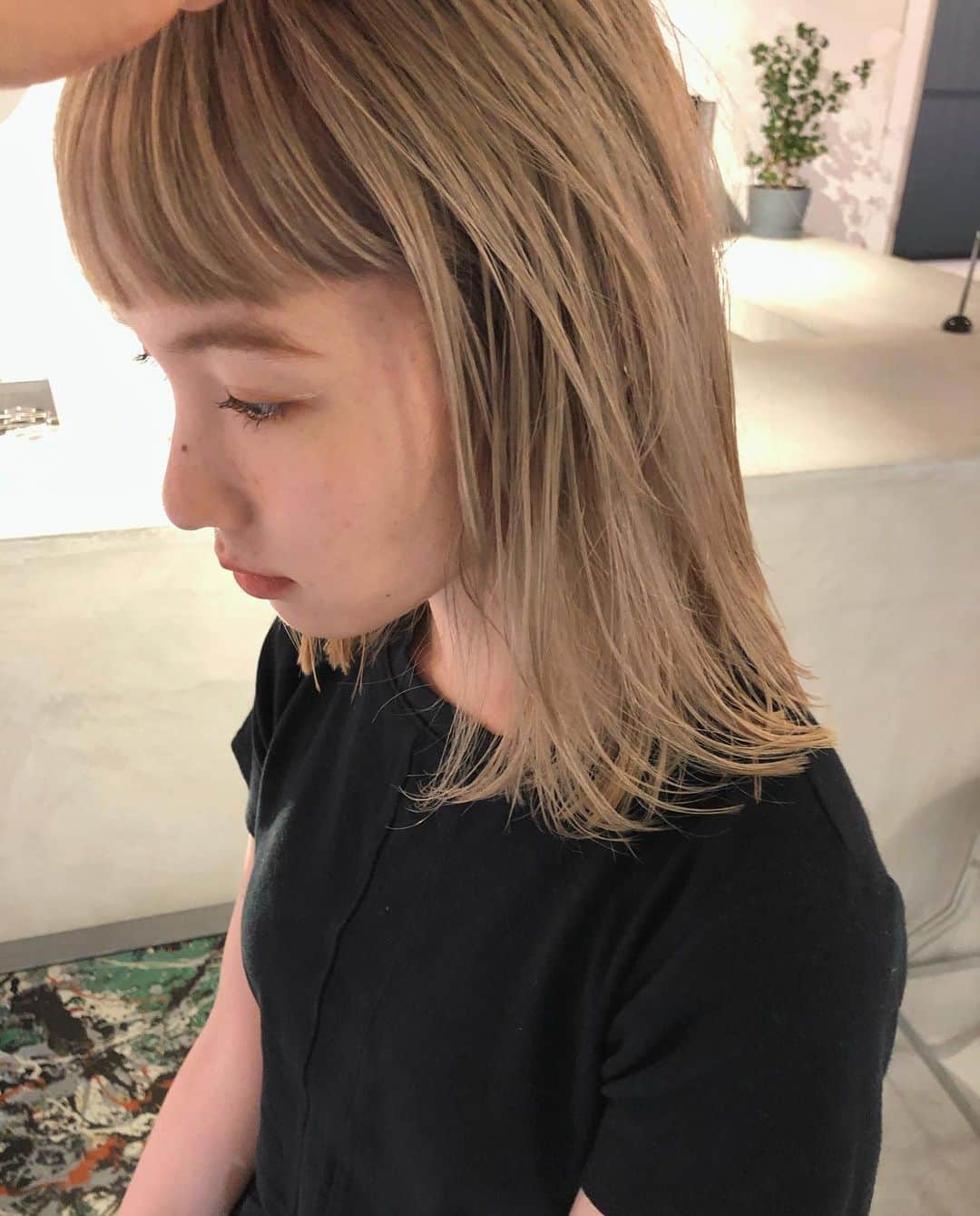カワシリアツシのインスタグラム：「ブリーチして明るく◎ ブロンドベージュ☺︎」