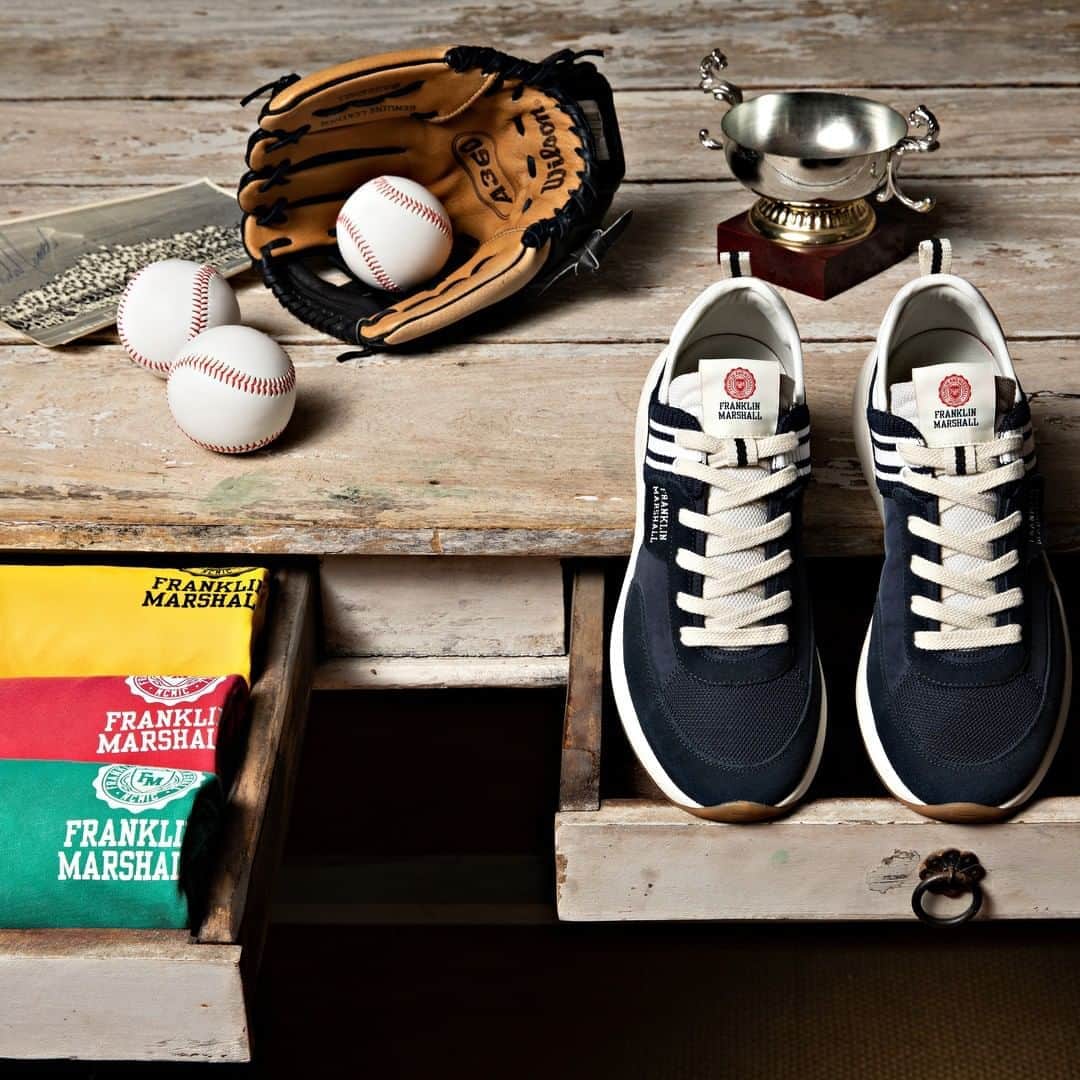 フランクリン&マーシャルのインスタグラム：「FRANKLIN & MARSHALL  SS2020 COLLECTION   Immerse yourself in the F&M atmosphere  #franklinandmarshall #newcollection #ss20 #shoes #tshirt」