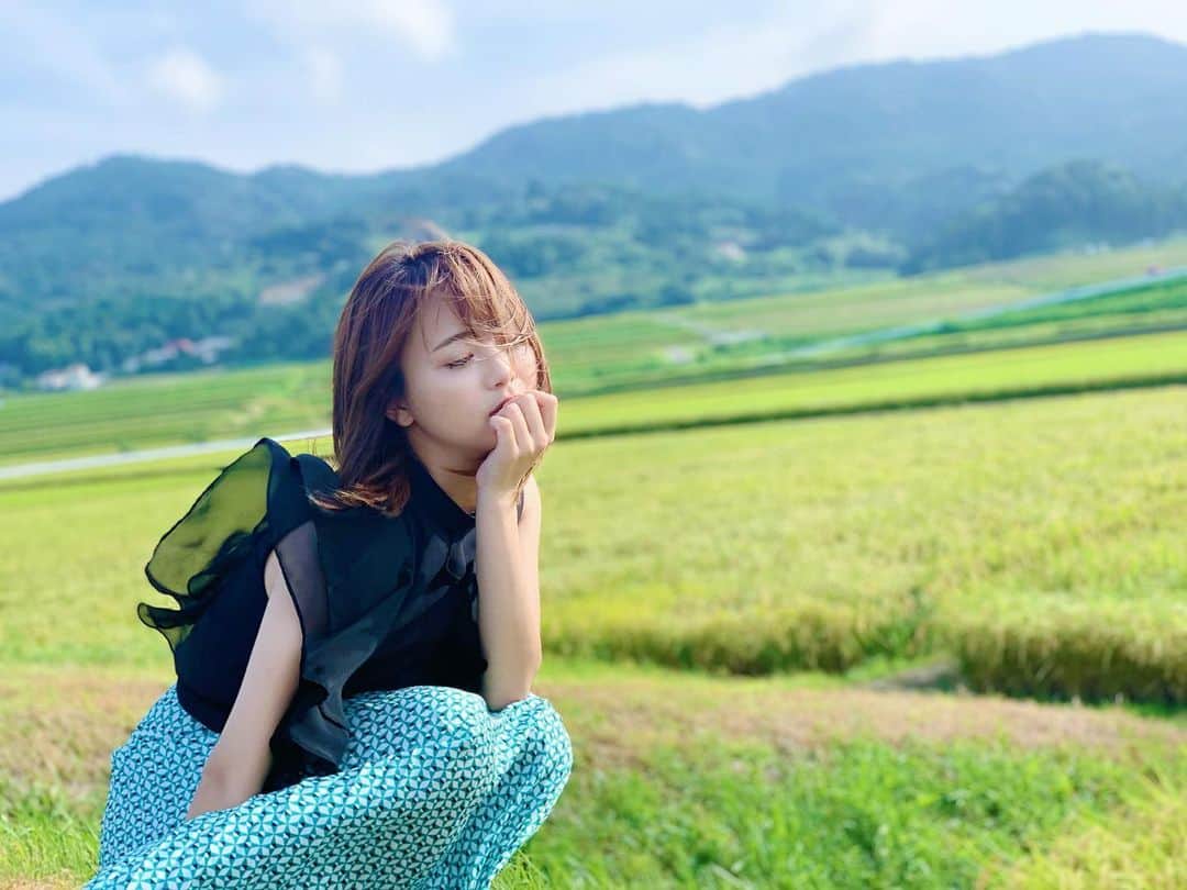 平嶋夏海さんのインスタグラム写真 - (平嶋夏海Instagram)「風を感じてみた🦋」8月11日 10時59分 - natsuminsta528