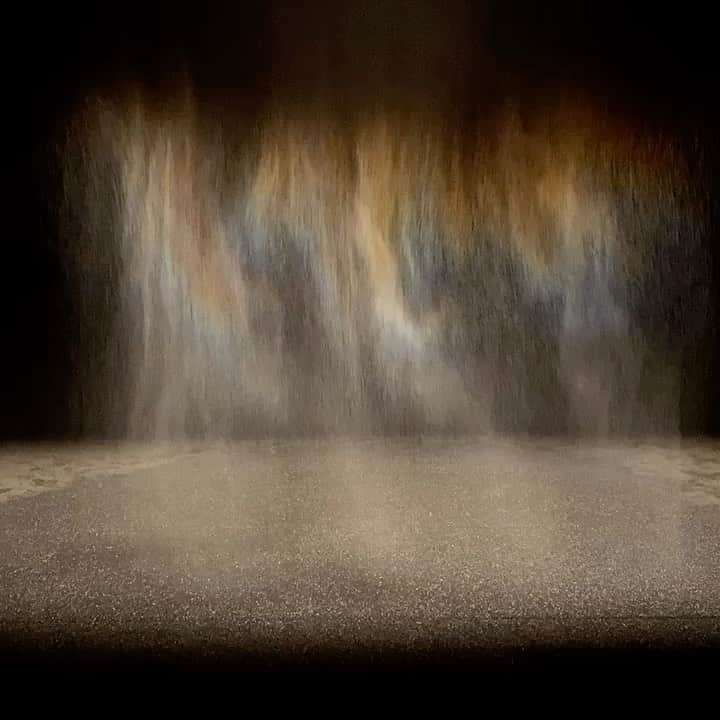 のインスタグラム：「🌈flame shower」