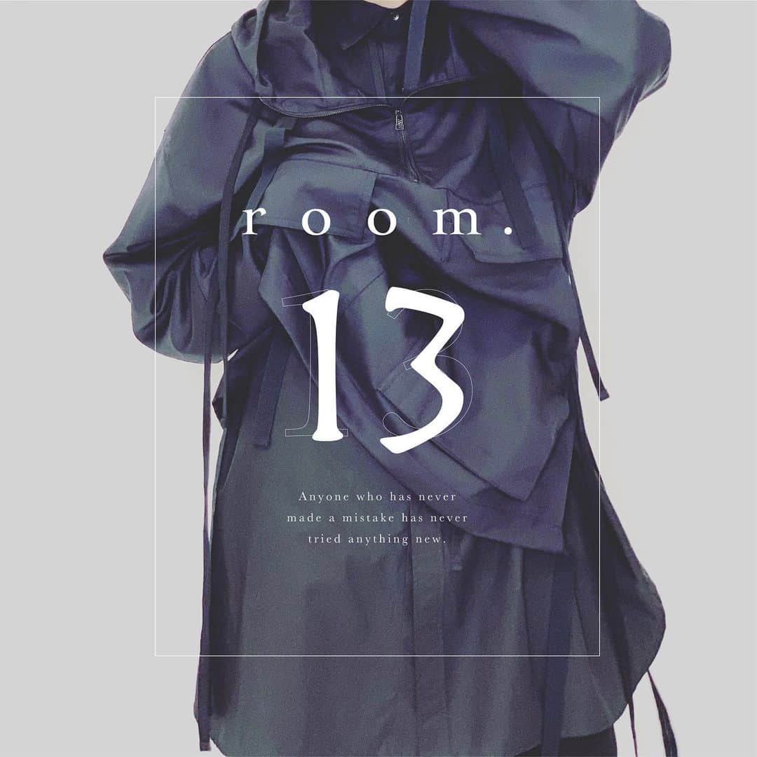 秋月琢登のインスタグラム：「◎ はろー ファッションブランド「room.13」のアノラックとパンツとのセットアップをプロデュース。只今受注販売が終了して数量限定で予約販売中です。 今のうちにチェックしてみてね！ ユニセックスで着用できるので是非に！ #fashion #apparel #selfie #ShotoniPhone #room13 #shirt #anorak #setup」