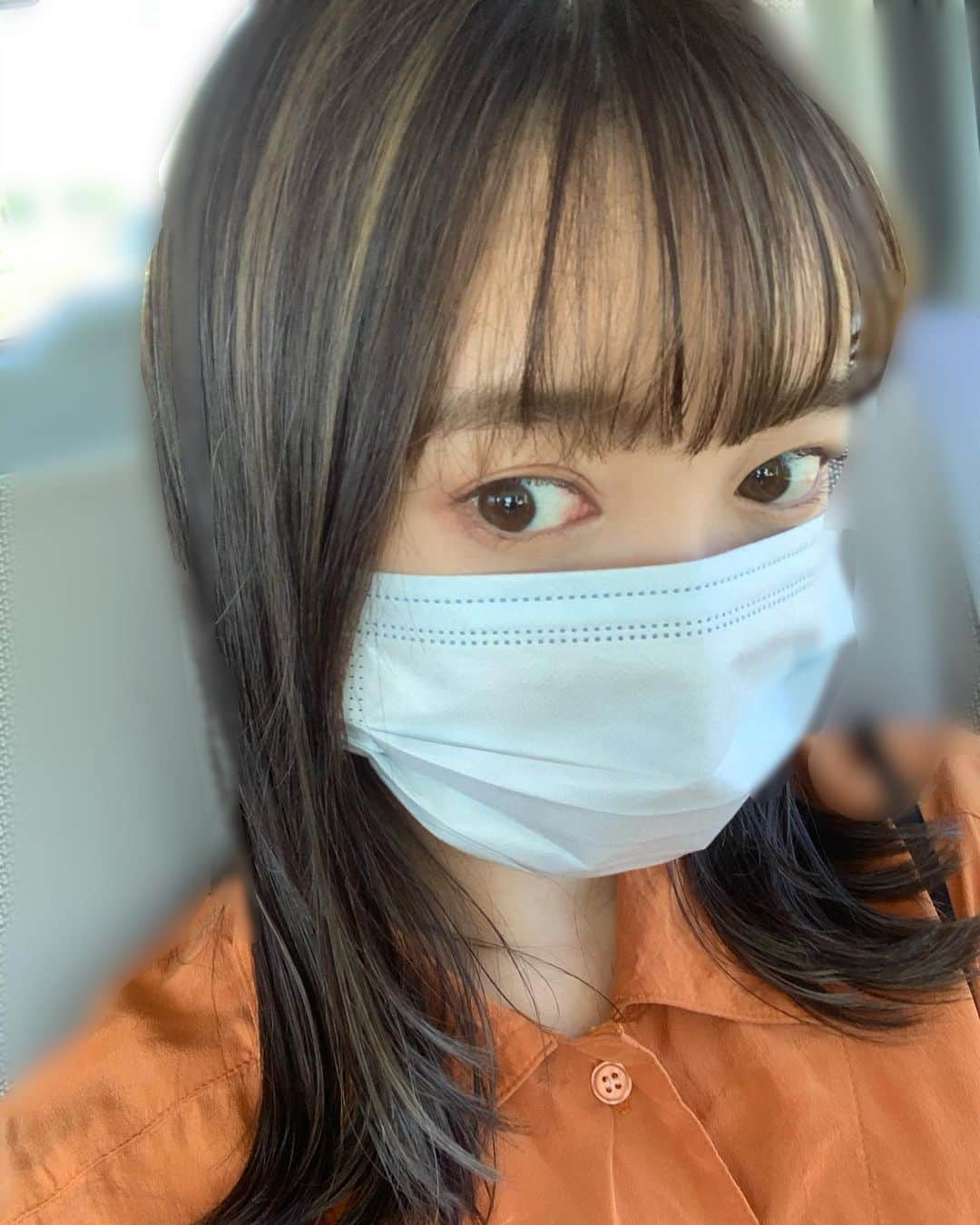 中島早貴さんのインスタグラム写真 - (中島早貴Instagram)「そいえば。 髪切ったし、染めましてん💇‍♀️ 　 この長さ初。　 ドライヤーした後と朝起きたときの寝癖、洋服選びがなんだか新鮮です。 　 ちょっと切るともっと切りたくなる気持ち、やっと分かった😂　 けど勇気ないのでこの長さたのしむよ！ 　 わっきーさん今回も有難うございましたー✨ @lomalia_izuwaki」8月11日 11時28分 - saki__nakajima__uf