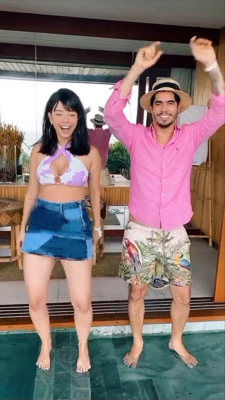 Gabriela Salesのインスタグラム：「Kkkkk eu to morta com Abrão #Rmempipa」