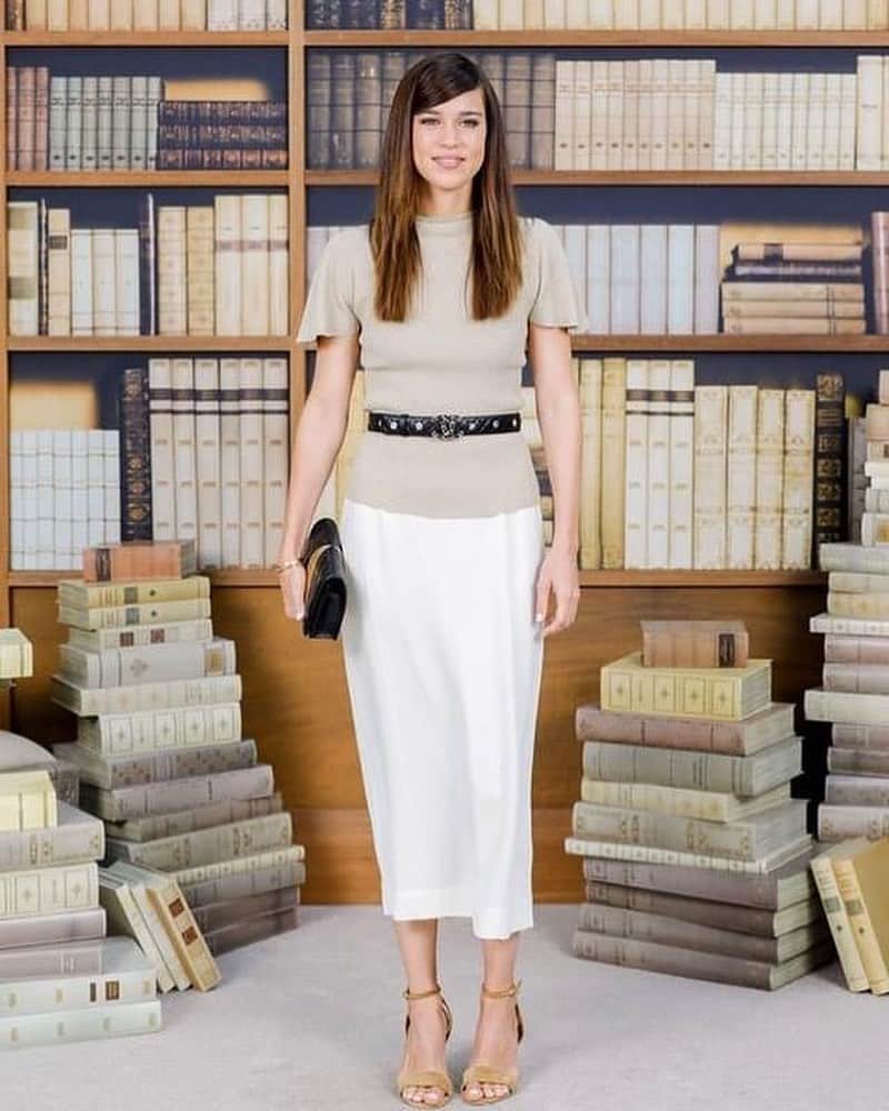 マチルダ・ルッツのインスタグラム：「The book of Chanel. #tb #hautecouture」