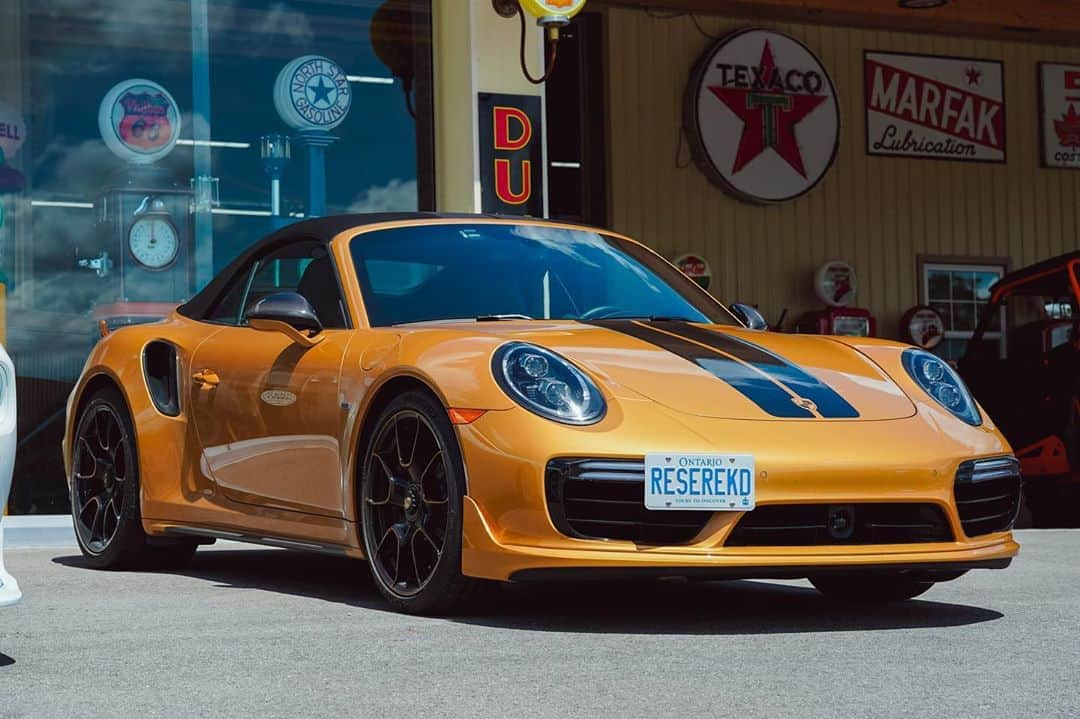 CarsWithoutLimitsさんのインスタグラム写真 - (CarsWithoutLimitsInstagram)「A small taste of @hapyhipi collection 🍯 Owner @hapyhipi  Photo @paulsaini_ / @nelcam   #carswithoutlimits #porsche」8月11日 7時43分 - carswithoutlimits