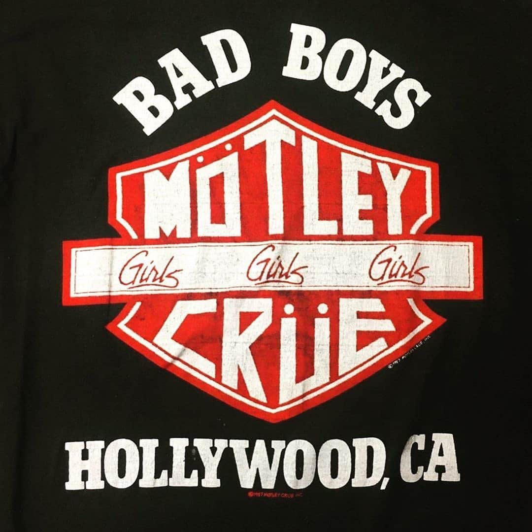 ニッキー・シックスさんのインスタグラム写真 - (ニッキー・シックスInstagram)「Favorite @motleycrue shirt..」8月11日 8時34分 - nikkisixxpixx