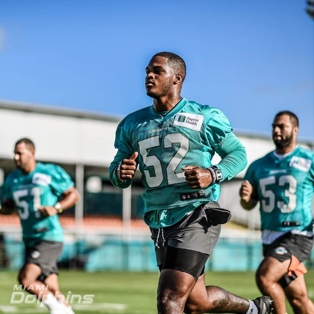 マイアミ・ドルフィンズさんのインスタグラム写真 - (マイアミ・ドルフィンズInstagram)「Clocked in ⏰」8月11日 9時09分 - miamidolphins