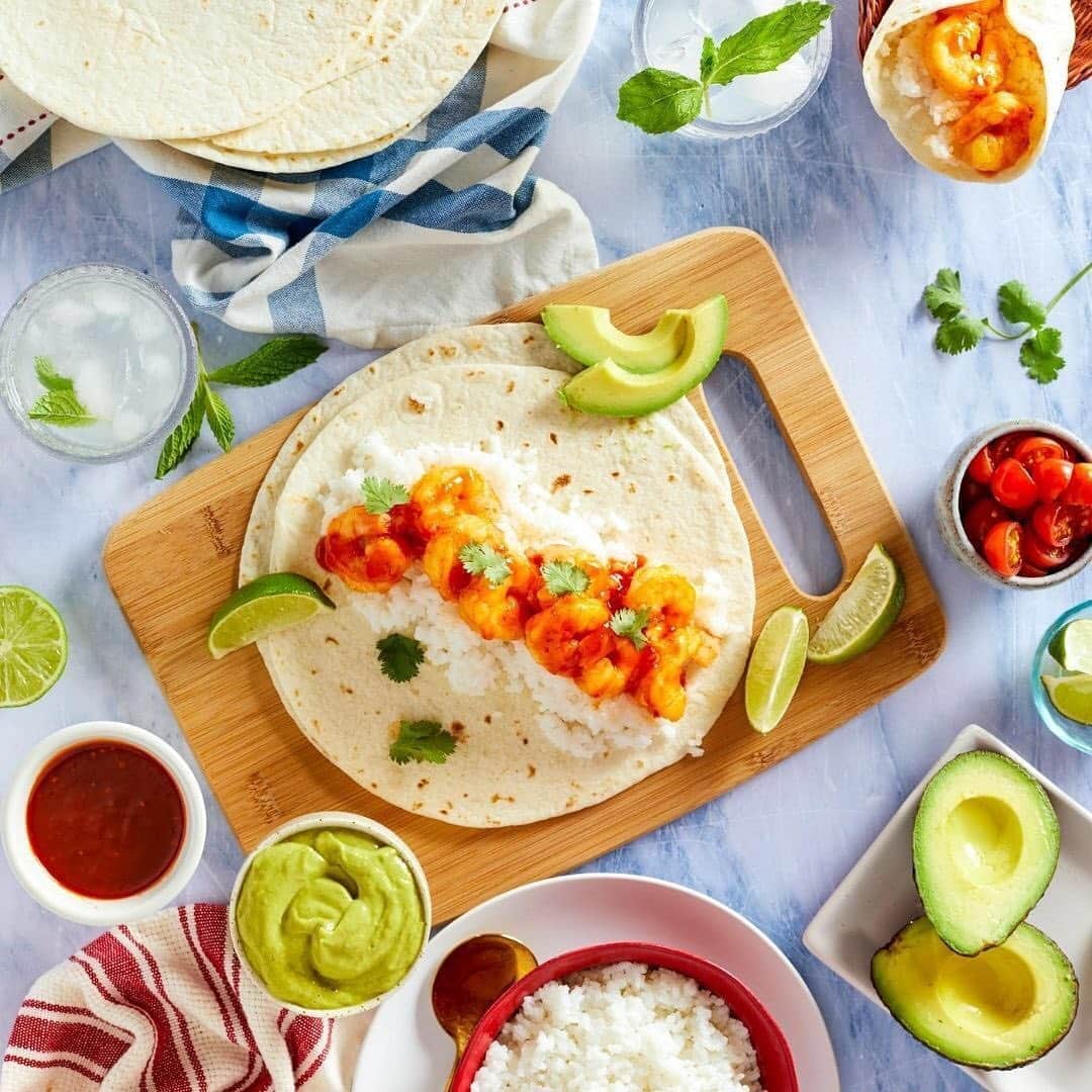 Lee Kum Kee USA（李錦記）さんのインスタグラム写真 - (Lee Kum Kee USA（李錦記）Instagram)「Burritos are life. Give these Sweet & Spicy Shrimp Burritos a try tonight!」8月11日 9時18分 - leekumkeeusa