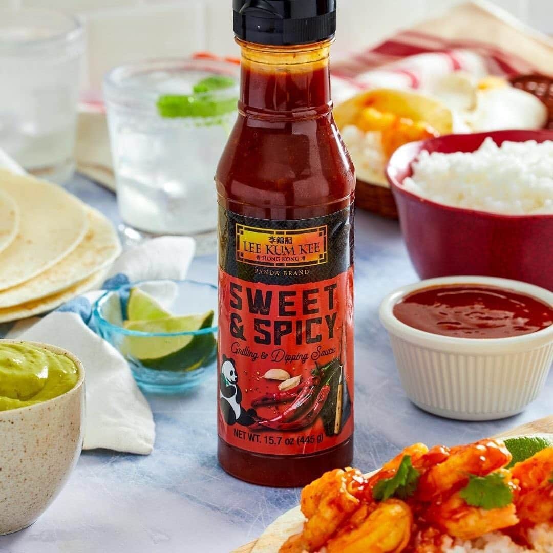 Lee Kum Kee USA（李錦記）さんのインスタグラム写真 - (Lee Kum Kee USA（李錦記）Instagram)「Burritos are life. Give these Sweet & Spicy Shrimp Burritos a try tonight!」8月11日 9時18分 - leekumkeeusa