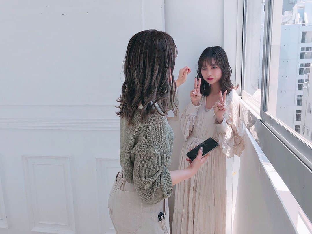 内海里来のインスタグラム：「撮影終わりに井澤さんと﻿ ツーショ撮ればよかった🦙💦﻿ ﻿ ﻿ 6月に撮影したのにもう8月…早い﻿ あっという間に9月くるんだろうなぁ💭﻿ ﻿ ﻿ ﻿ ﻿ #雑誌ar #オフショット」