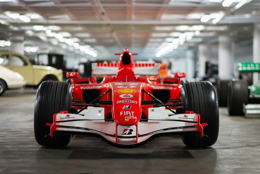 Karan B.さんのインスタグラム写真 - (Karan B.Instagram)「Ford vs Ferrari. @petersenmuseum Vault Edition.  Oh, and here’s a shot of some tires.」8月11日 9時57分 - sendingstache