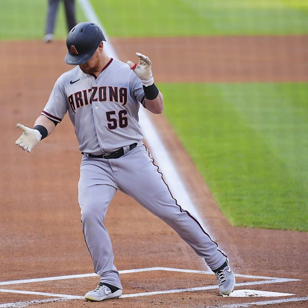 アリゾナ・ダイヤモンドバックスさんのインスタグラム写真 - (アリゾナ・ダイヤモンドバックスInstagram)「Kole Cal-boom sent the first pitch packing. #RattleOn」8月11日 10時10分 - dbacks