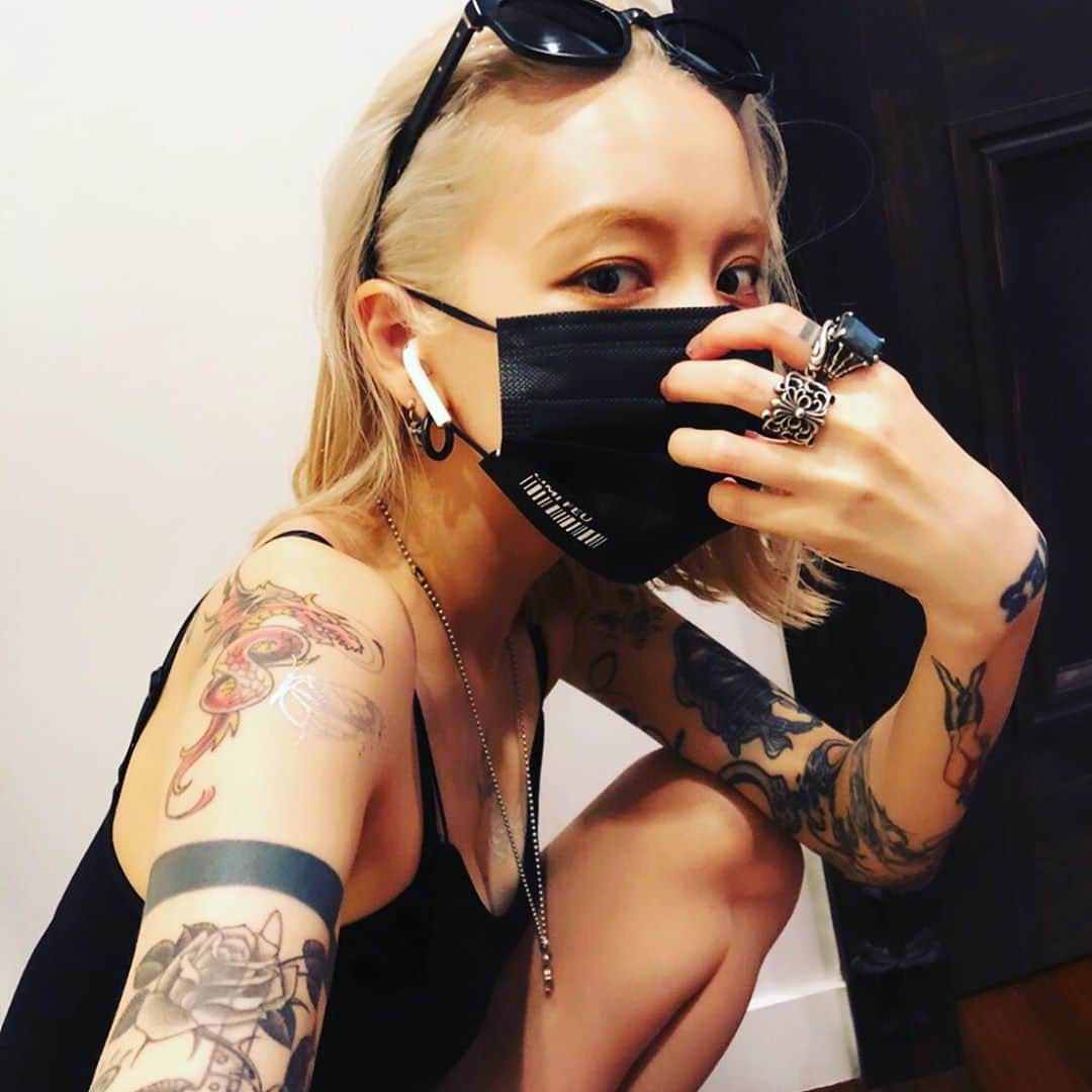 山本里美のインスタグラム：「私のイメージキャラクター #limifeu @erikonak_tokyo  #えりたん」
