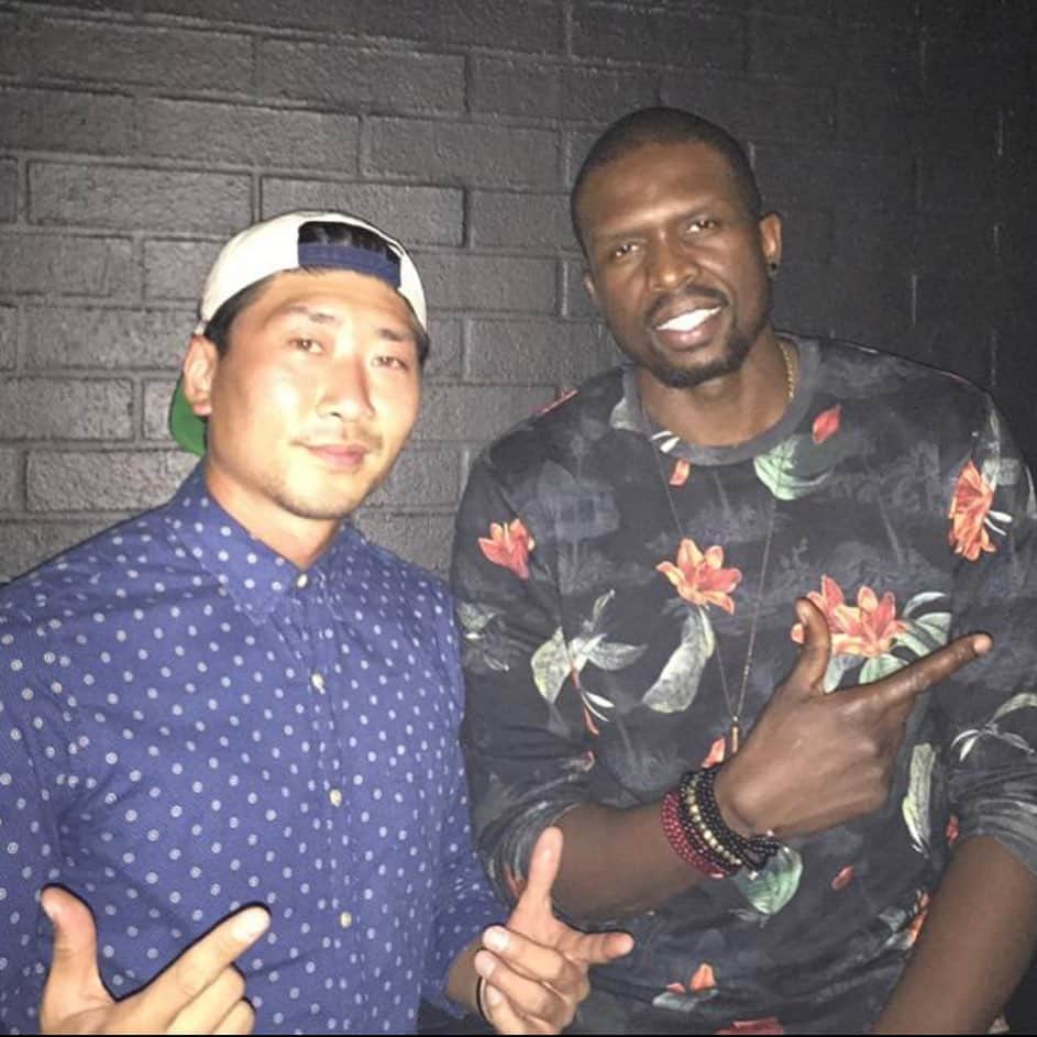 ルオル・デンさんのインスタグラム写真 - (ルオル・デンInstagram)「Keep it simple and fresh; don’t get caught up. Kicking it with my brother @thejoshhan.  #mondaynight #mondaymood」8月11日 10時51分 - luoldeng9