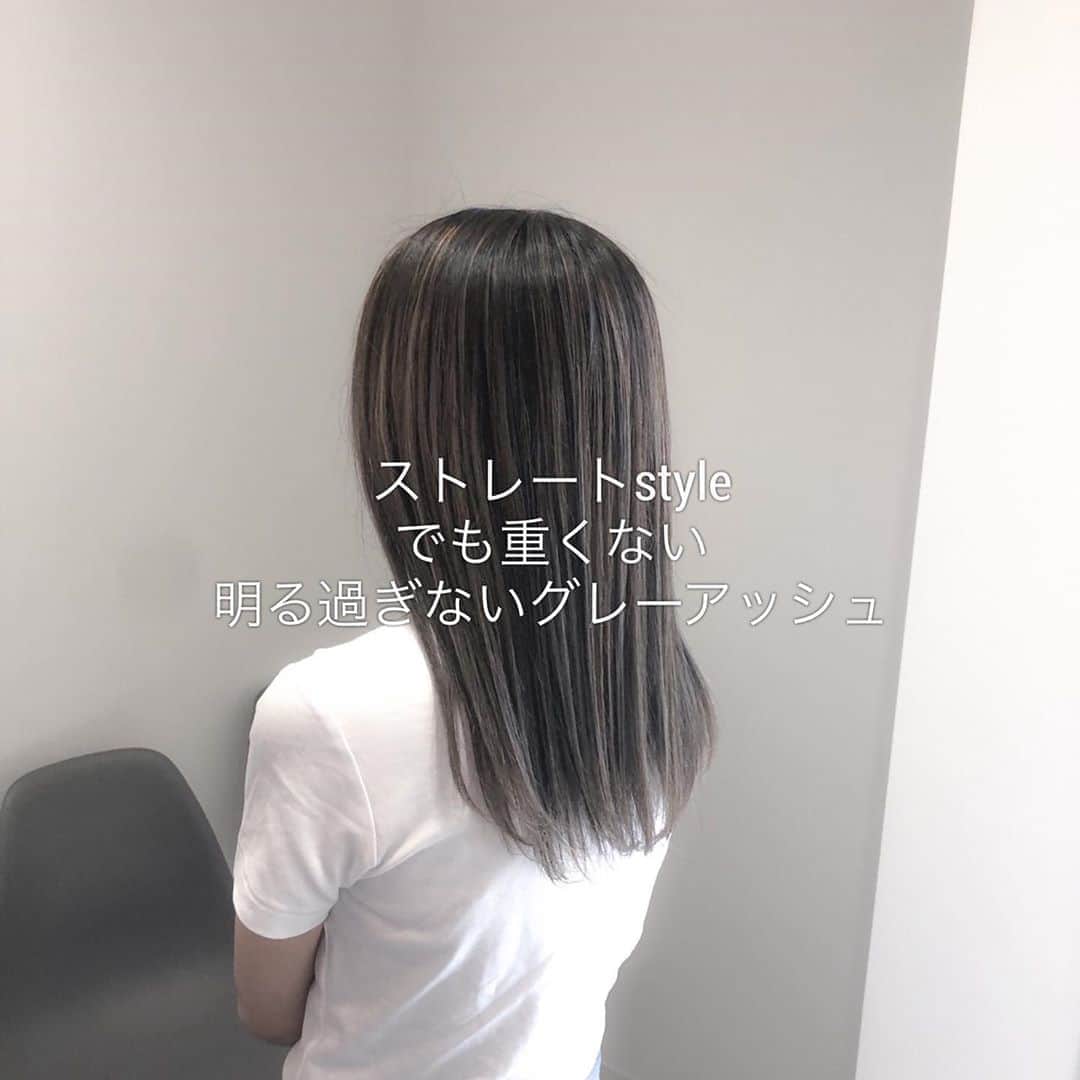 ハナフサユウスケのインスタグラム：「巻かない日も 意外と多いしねー ＊ ＊ #hairarrange#アレンジ#ヘアアレンジ#ヘアセット#美容室#美容師#姫路#岡山#赤穂#赤穂市#簡単アレンジ#ヘアアレンジ動画#セルフアレンジ#インナーカラー#バレイヤージュ#サロンモデル#サロモ#撮影#ハイライト#グラデーション#外国人風カラー#グレージュ#シルバーアッシュ#グレーアッシュ#ブリーチ#ムラシャン#ハイトーン#美容学生」