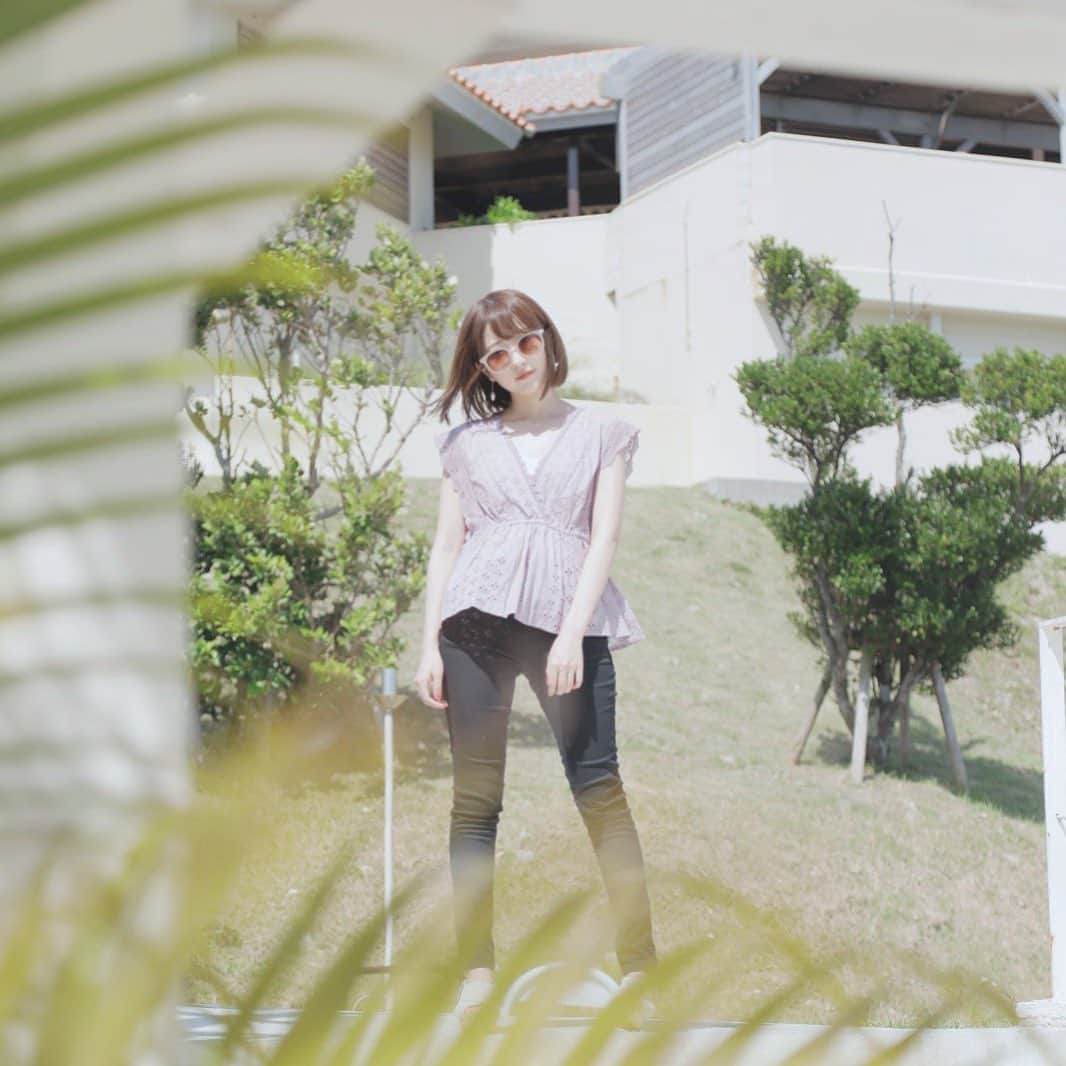 小桃音まいのインスタグラム：「🕶. . お洒落感、でてますか？. . . . お誕生日まであと13日🎂. . .」