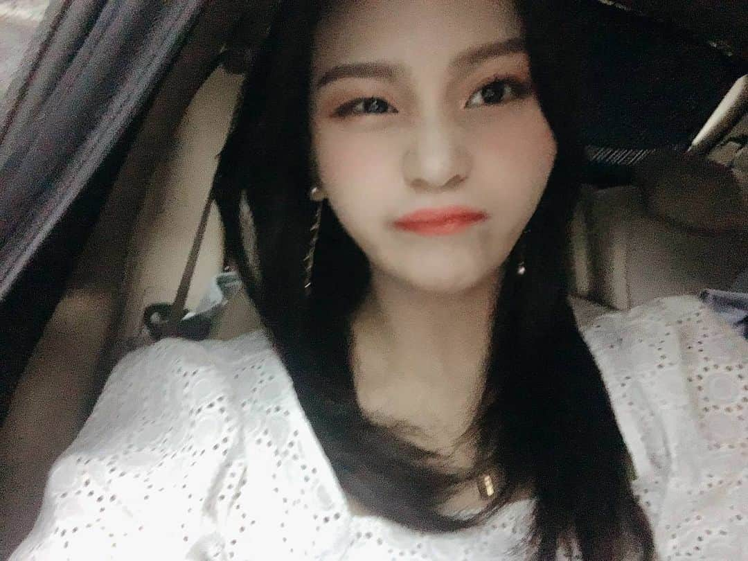 オムジさんのインスタグラム写真 - (オムジInstagram)「지난주 사진 쿠쿠쿠 #여자친구 #엄지 #GFRIEND #UMJI」8月11日 21時07分 - gfriendumji