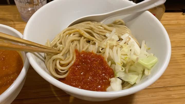 のインスタグラム：「トゥクトゥクで食いに来てる人いたよ  #カッパ64 #トマトみそつけ麺」