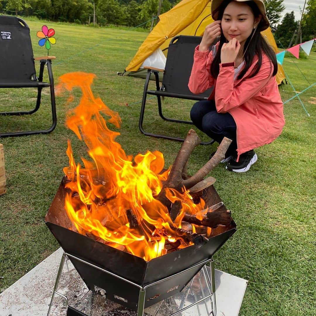 今井美穂さんのインスタグラム写真 - (今井美穂Instagram)「今夜の新潟ジョシ部😁﻿ ﻿ ３回に渡ってお送りしてきた﻿ キャンプ回のラスト❤️﻿ ﻿ 締めはやっぱりアレですよね😁﻿ ﻿ 23時56分から﻿ ぜひご覧ください😊✨﻿ ﻿ ﻿ はぁキャンプ行きたい(笑)﻿ ﻿ ﻿ ﻿ #ブログ更新しました﻿ #出演情報﻿ #BSNテレビ﻿ #新潟ジョシ部﻿ #キャプテンスタッグ﻿ #八木ヶ鼻オートキャンプ場﻿ #キャンプ女子」8月11日 21時30分 - imaimiho1209