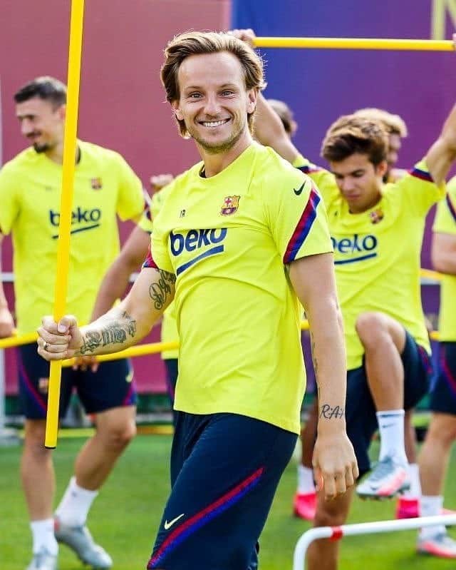 FCバルセロナさんのインスタグラム写真 - (FCバルセロナInstagram)「👀 All focus on Friday 💪 #BarçaBayern」8月11日 21時37分 - fcbarcelona