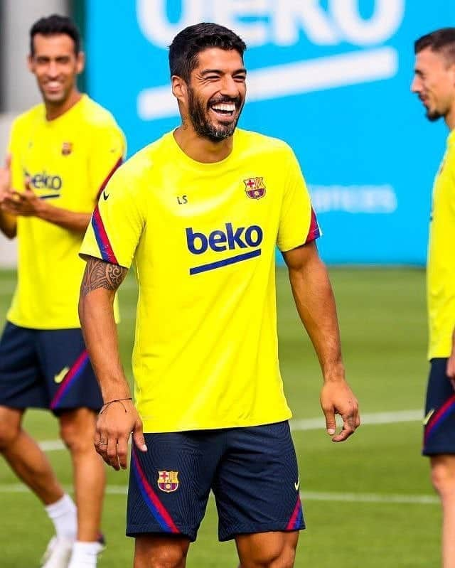 FCバルセロナさんのインスタグラム写真 - (FCバルセロナInstagram)「👀 All focus on Friday 💪 #BarçaBayern」8月11日 21時37分 - fcbarcelona