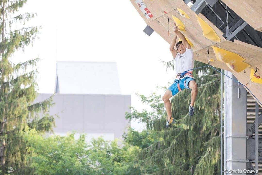 杉本怜のインスタグラム：「着実に積み重ねても、崩壊するのは一瞬。﻿ ﻿ ﻿ ﻿ ﻿ photo @shintaozawa﻿ ﻿ #マイナビ  #オリエンタルバイオ #みらい住宅開発紀行 #raffine #mammut #lasportiva #東京粉末 #グラビスアーキテクツ﻿ @orientalbio1991 @mammut_japan @lasportivajp @tokyopowder」