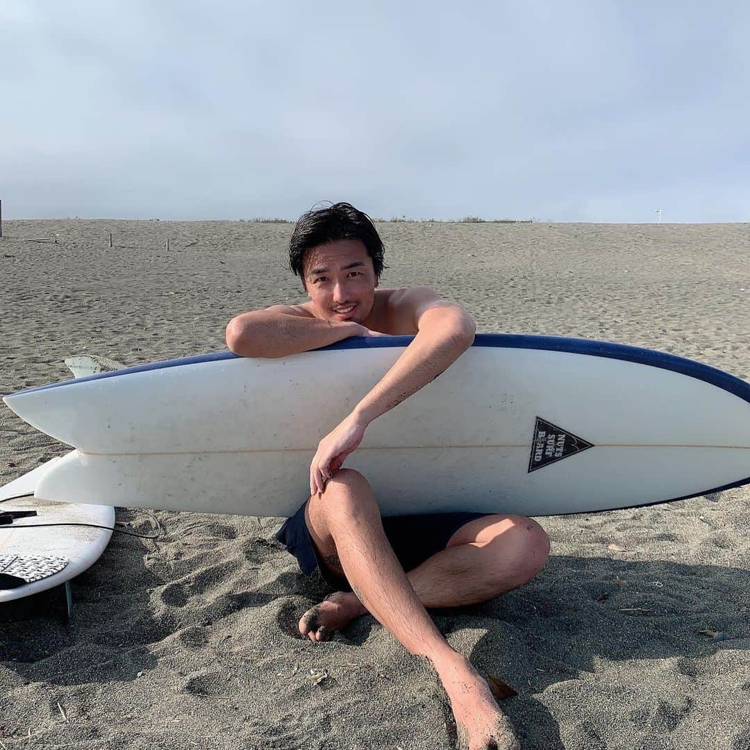 萩原章太のインスタグラム：「summer time🚿 #surfer#surf#sea#beach #サーファー#サーフィン」