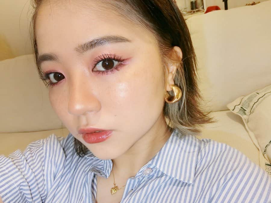 Shioneさんのインスタグラム写真 - (ShioneInstagram)「発売日にゲットした @diormakeup の #サンククルール 879🤎✨ ㅤㅤㅤㅤㅤㅤㅤㅤㅤㅤㅤㅤㅤ 青みカラーだけどめちゃくちゃ綺麗だった。。。🥺❤︎ ㅤㅤㅤㅤㅤㅤㅤㅤㅤㅤㅤㅤㅤ 動画も撮ったから近々アップします🤍 ㅤㅤㅤㅤㅤㅤㅤㅤㅤㅤㅤㅤㅤ  #instagram  #liquidlipstick  #japan  #メイク  #YouTube  #cosmetics #love #me #makeup  #fashion #メイク動画  #メイク #コスメ #shii_make🌹 🌹#Libecka #libeckabyshii #youtuber #youtube #motd #アイシャドウ #ディオール #プチプラコーデ #低身長コーデ #低身長ファッション  #オリジナルブランド #リベッカ  #ヘアアレンジ #海外コスメ #新作コスメ #秋コスメ」8月11日 15時17分 - shione__1101