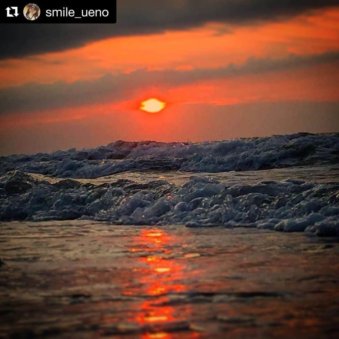 三星マナミのインスタグラム：「・ ・ #次世代の感性  #Smile ・ #Repost @smile_ueno with @get_repost ・・・ 綺麗な海の夕日❗️ #サンセット 📸smile」