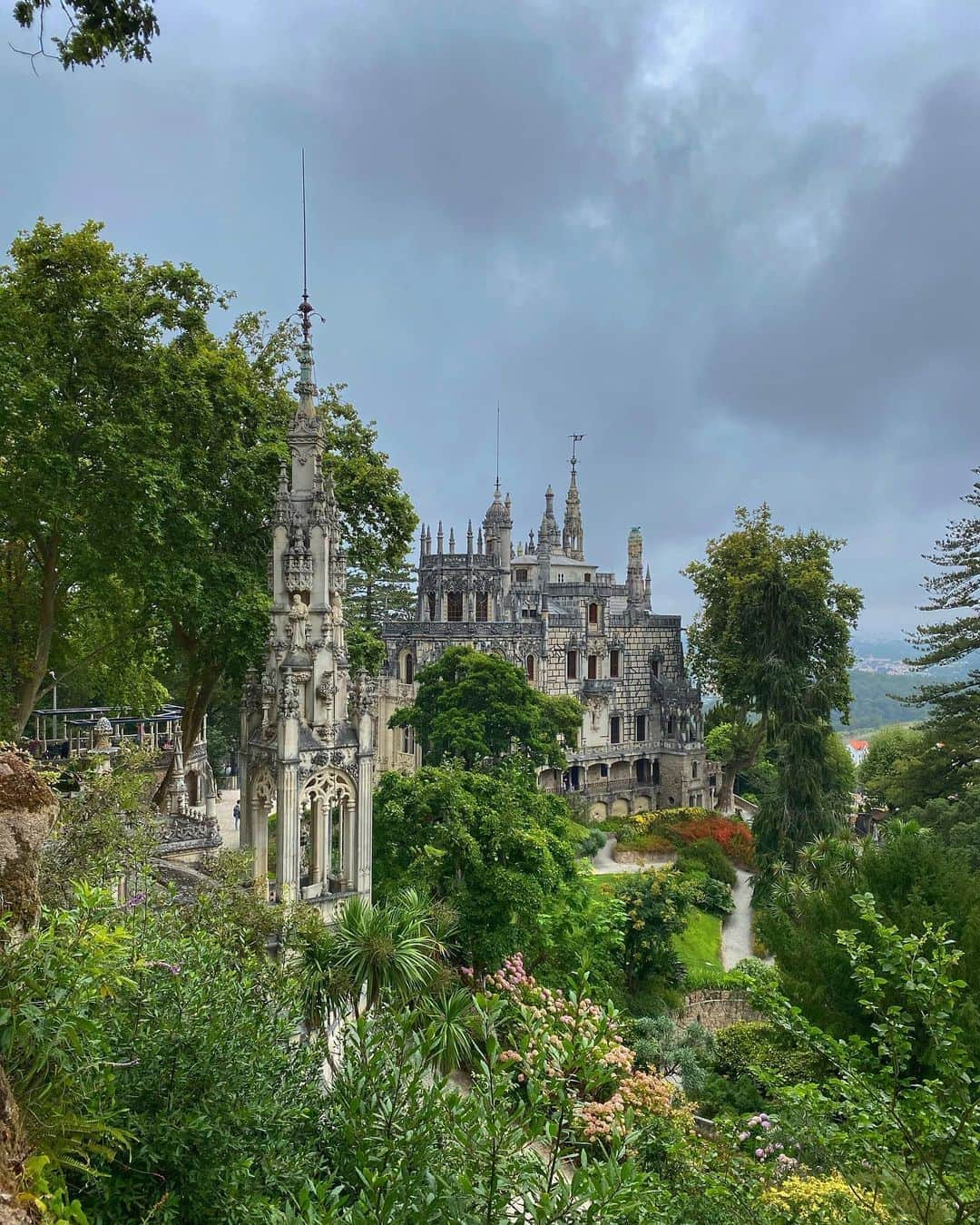 サラ・サンパイオさんのインスタグラム写真 - (サラ・サンパイオInstagram)「Waiting for my prince 🐸  In Portugal coolest and most mystical place called Quinta da Regaleira in the town of Sintra . I can’t believe It was actually my first time here 🙈  loved it so much #quintadaregaleira #sintra #portugal」8月11日 21時56分 - sarasampaio